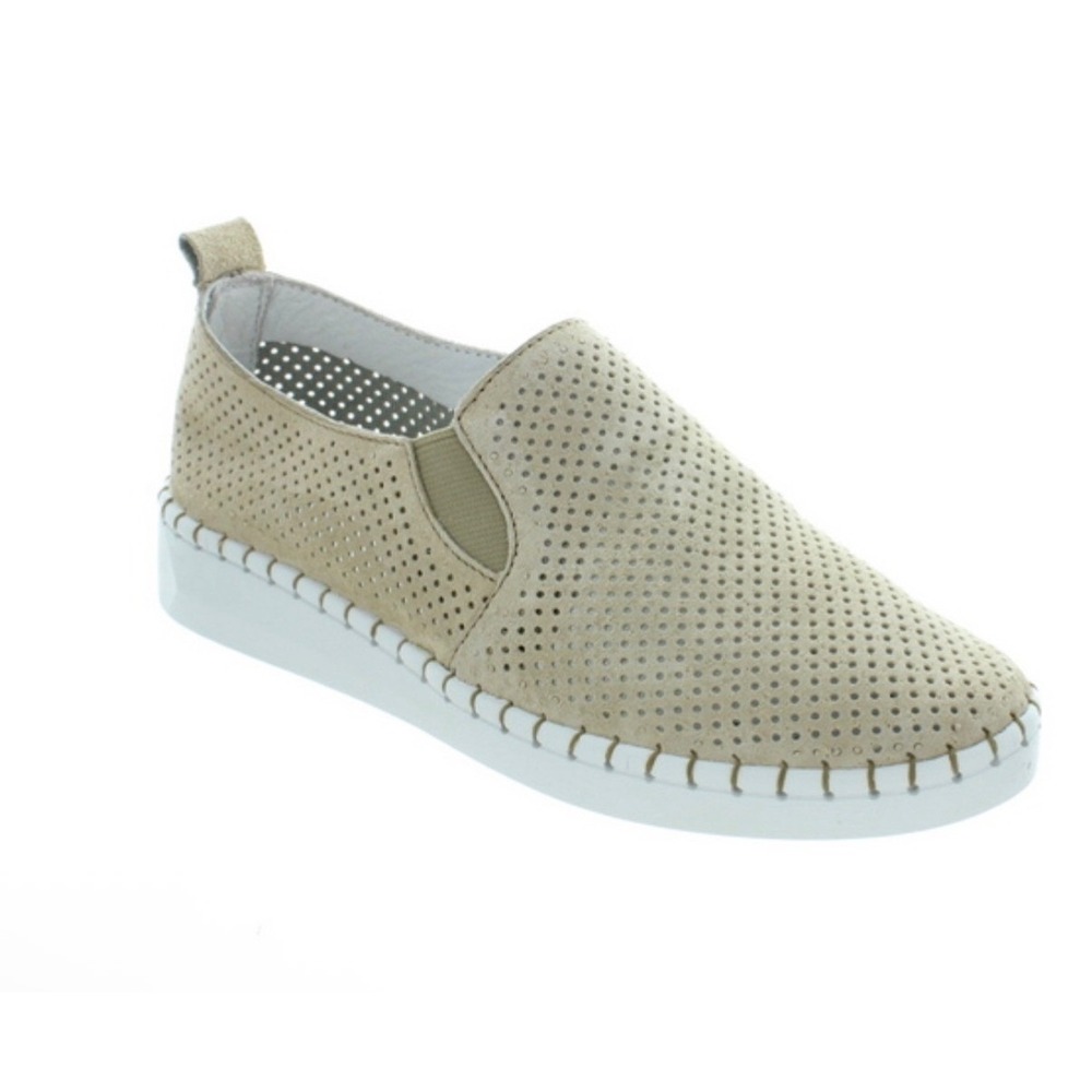 Bernie Mev Women Tan Perforated Nubuck Slip On Platform Sneakers Loafers Size 36